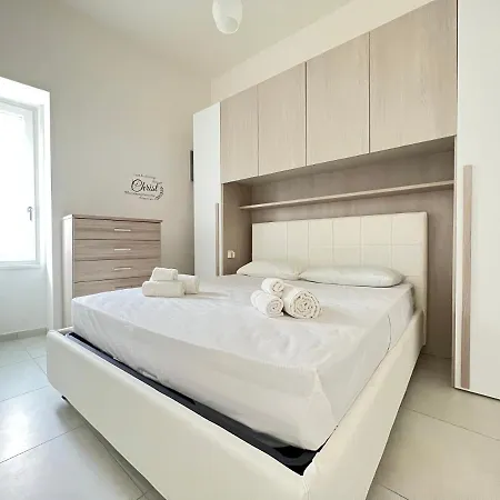 Climatizzato Nuovissimo Nel Centro Apartment